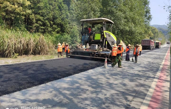 S223宜安路，油面攤鋪